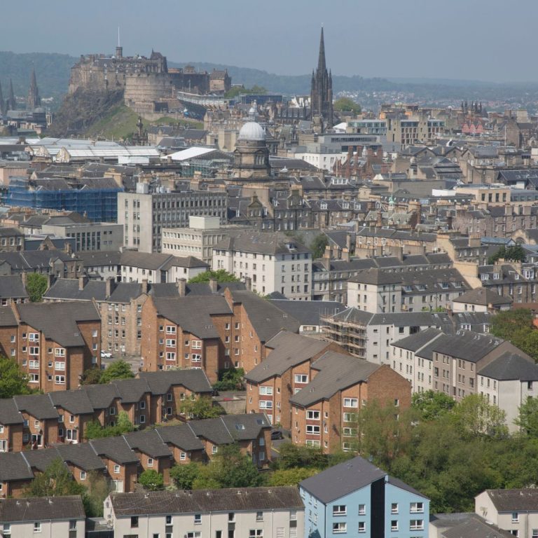 Edinburgh skyline showing Edinburgh castle